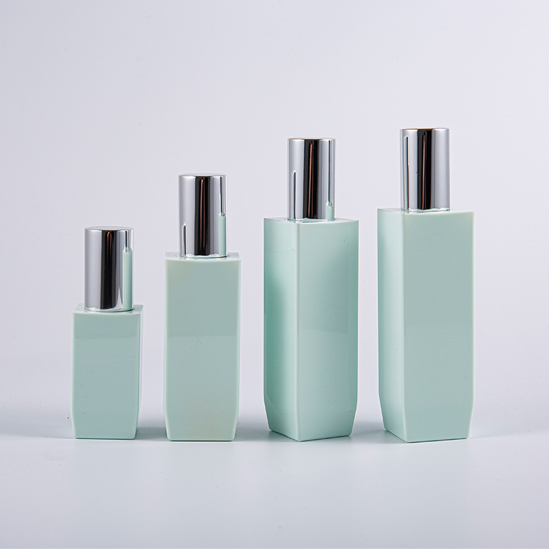 Beberapa Pilihan Warna Bentuk Persegi 100ml Botol Lotion Dinding Tebal PETG Dengan Tutup Pompa Aluminium Beberapa Pilihan Warna Bentuk Persegi 100ml Botol Lotion Dinding Tebal PETG Dengan Tutup Pompa Aluminium